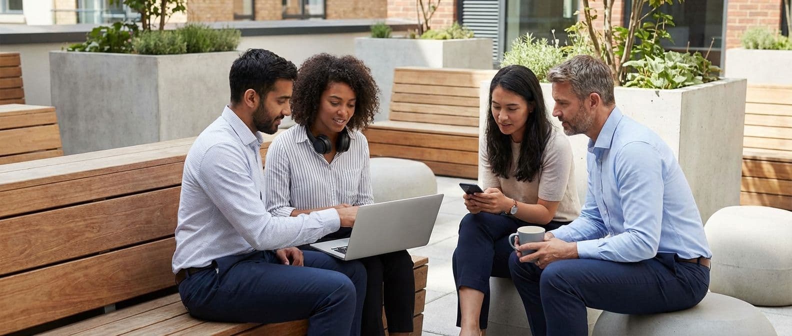 Création de playlists d'équipe : une activité de team building pour créer une culture commune grâce à la musique