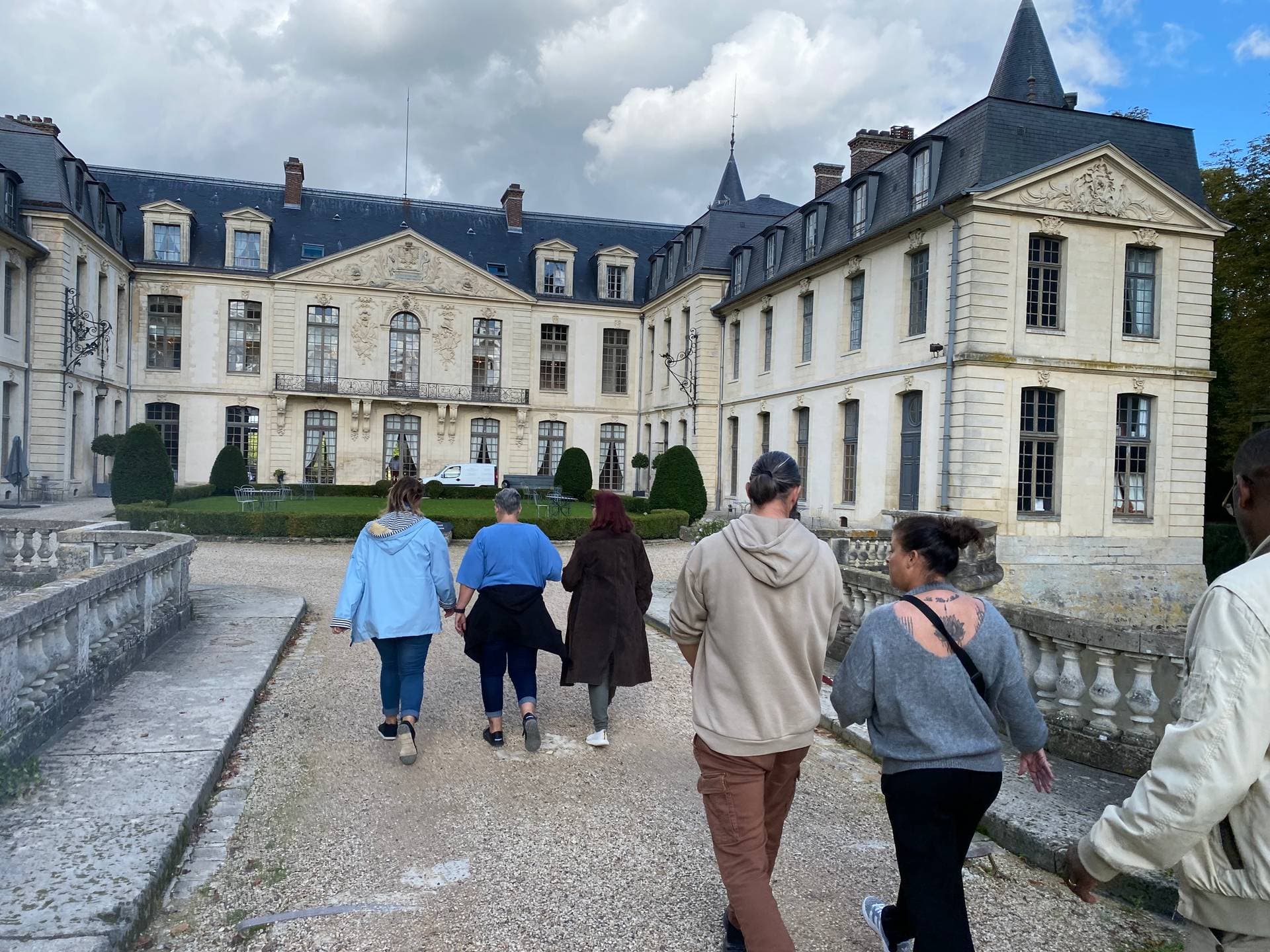 La cour