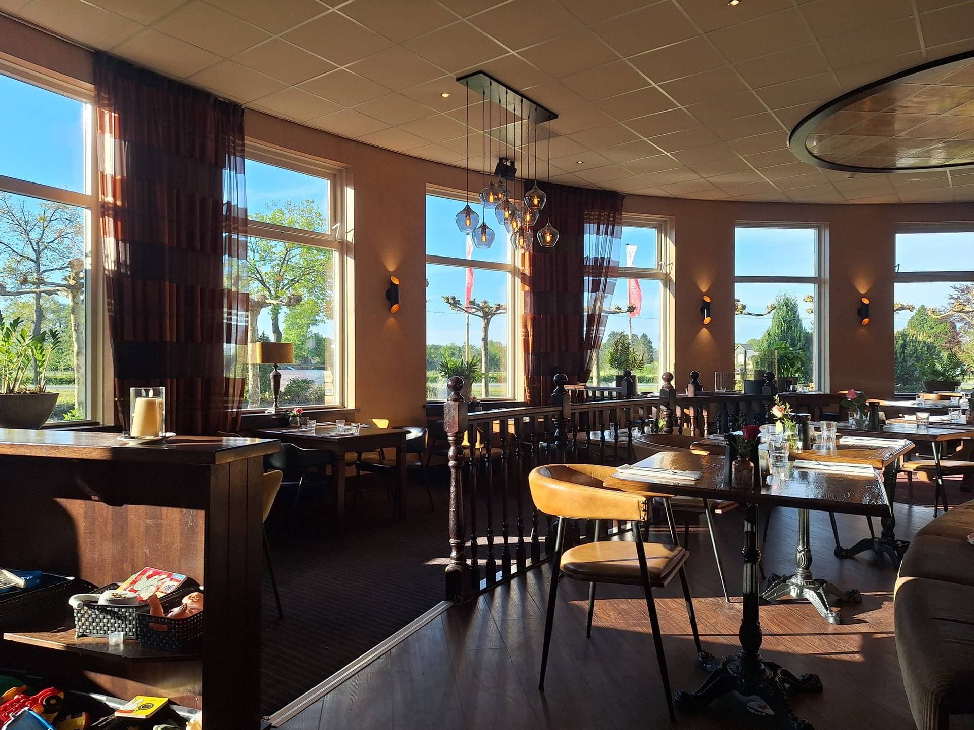 Hotel Restaurant Het Roode Hert 1