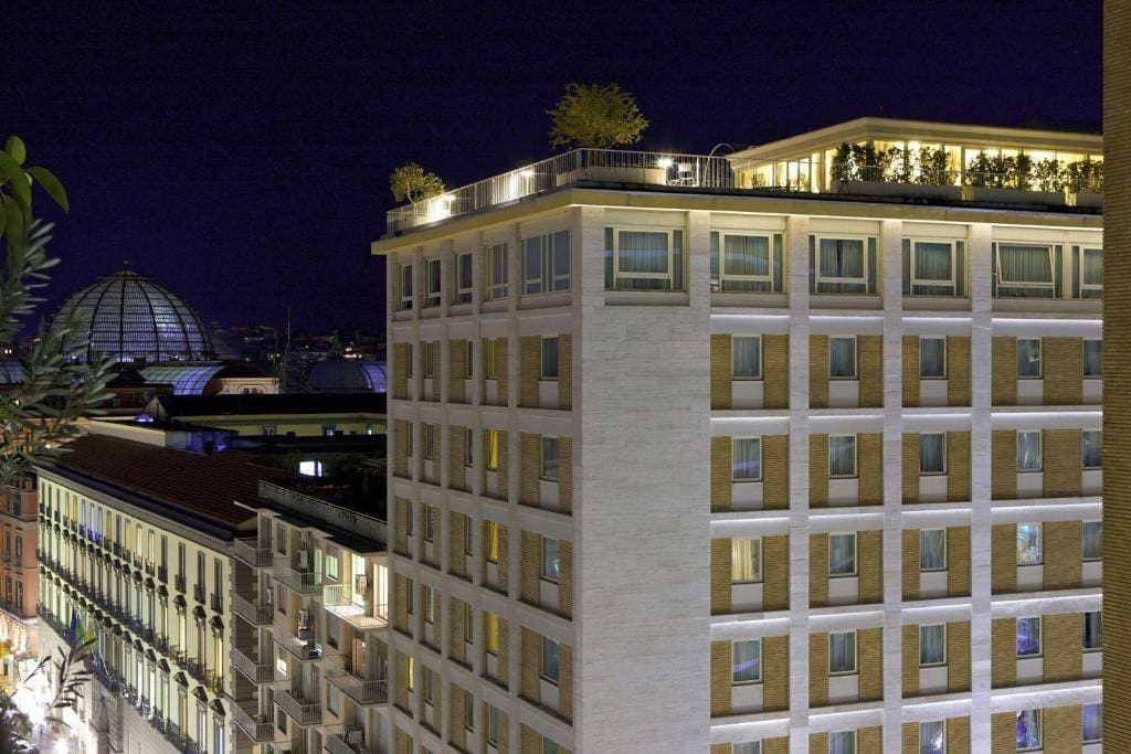 photo de Renaissance Naples Hotel Mediterraneo