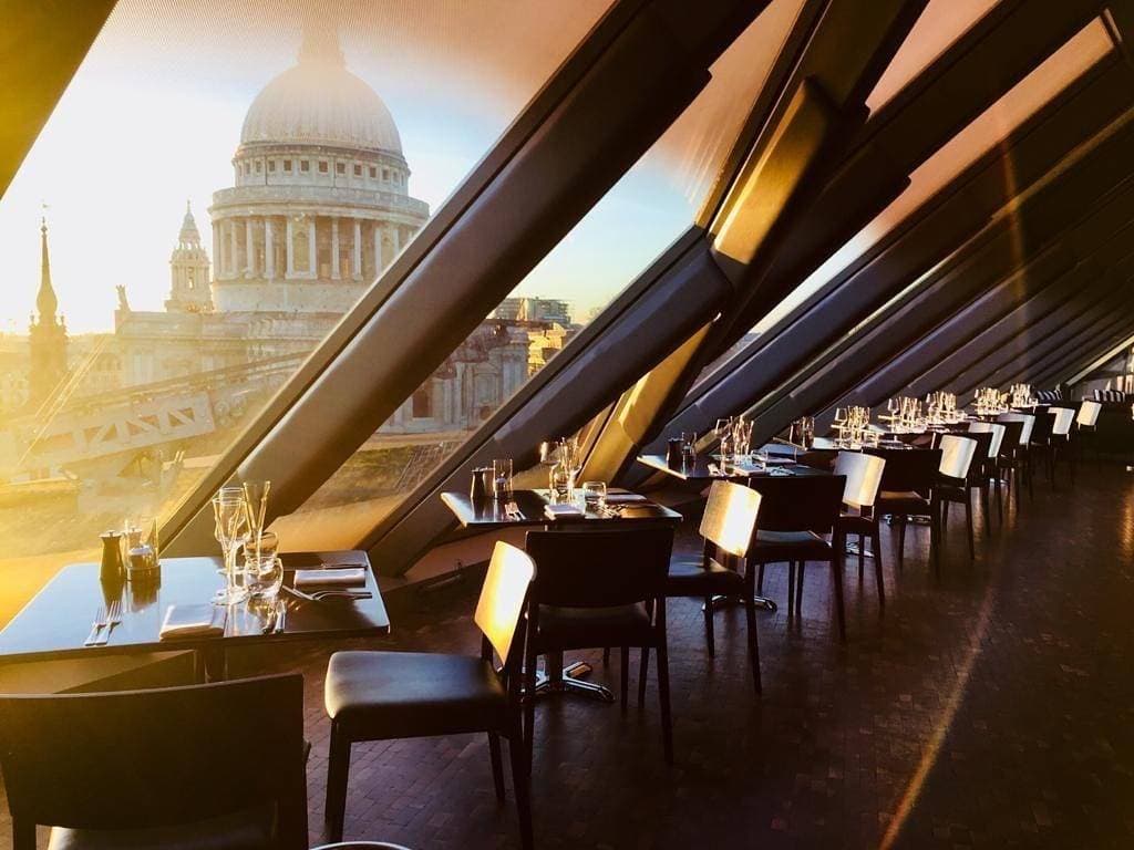 Restaurant – Group dining