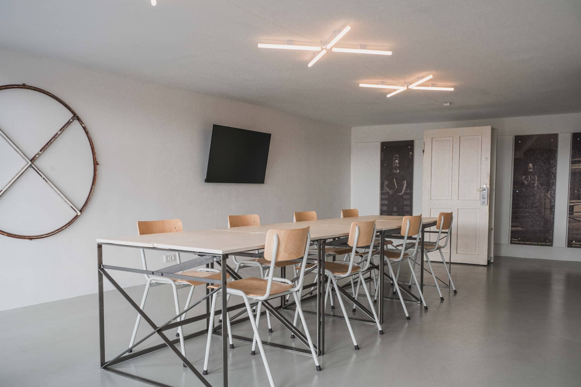 Cross room 0.2 (1)