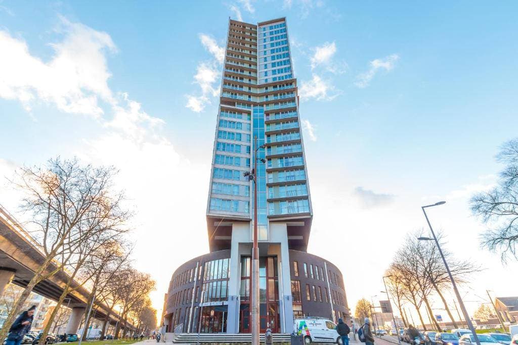 ART Hotel Rotterdam-Fully Renovated 1