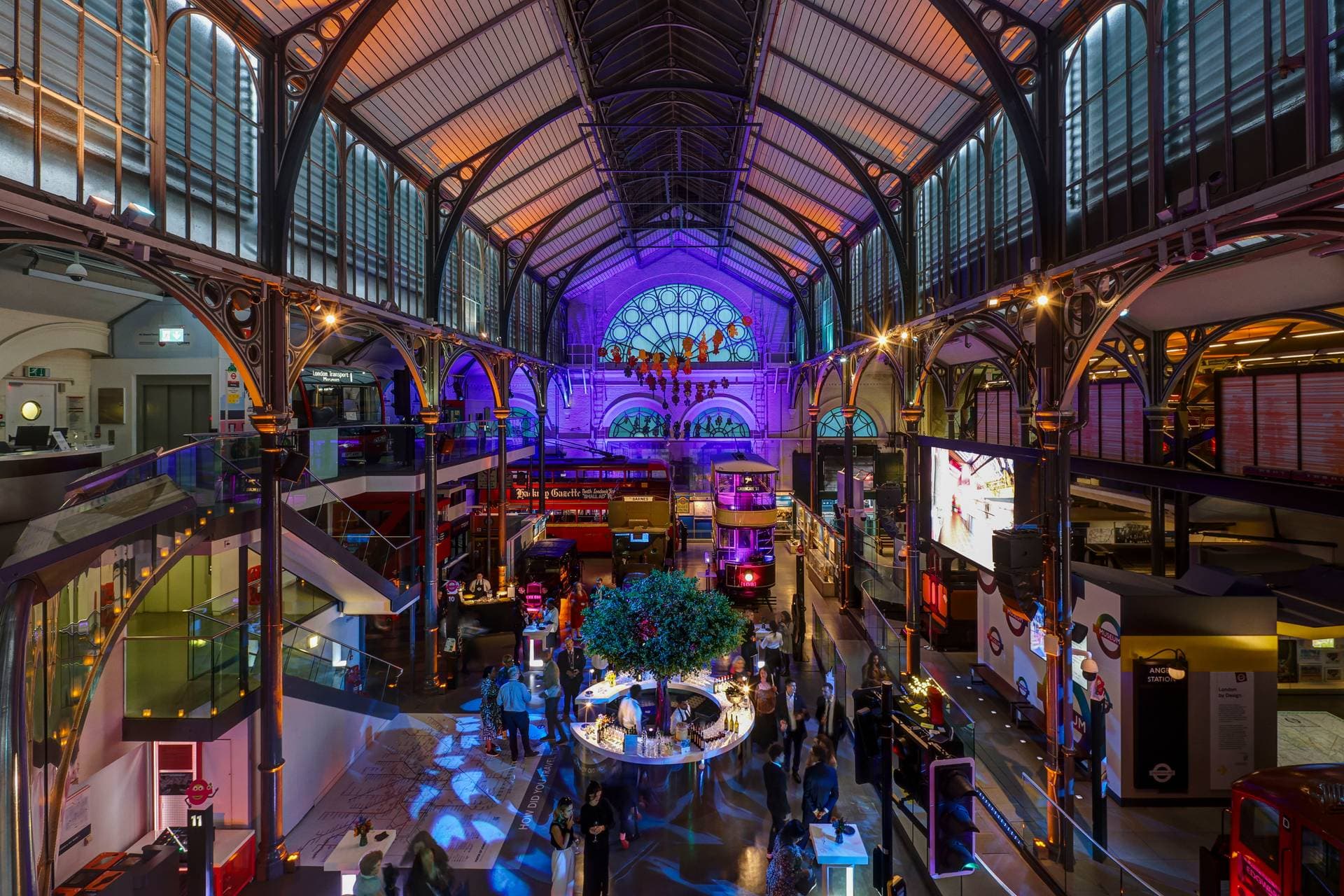 Museum Galleries - Standing
