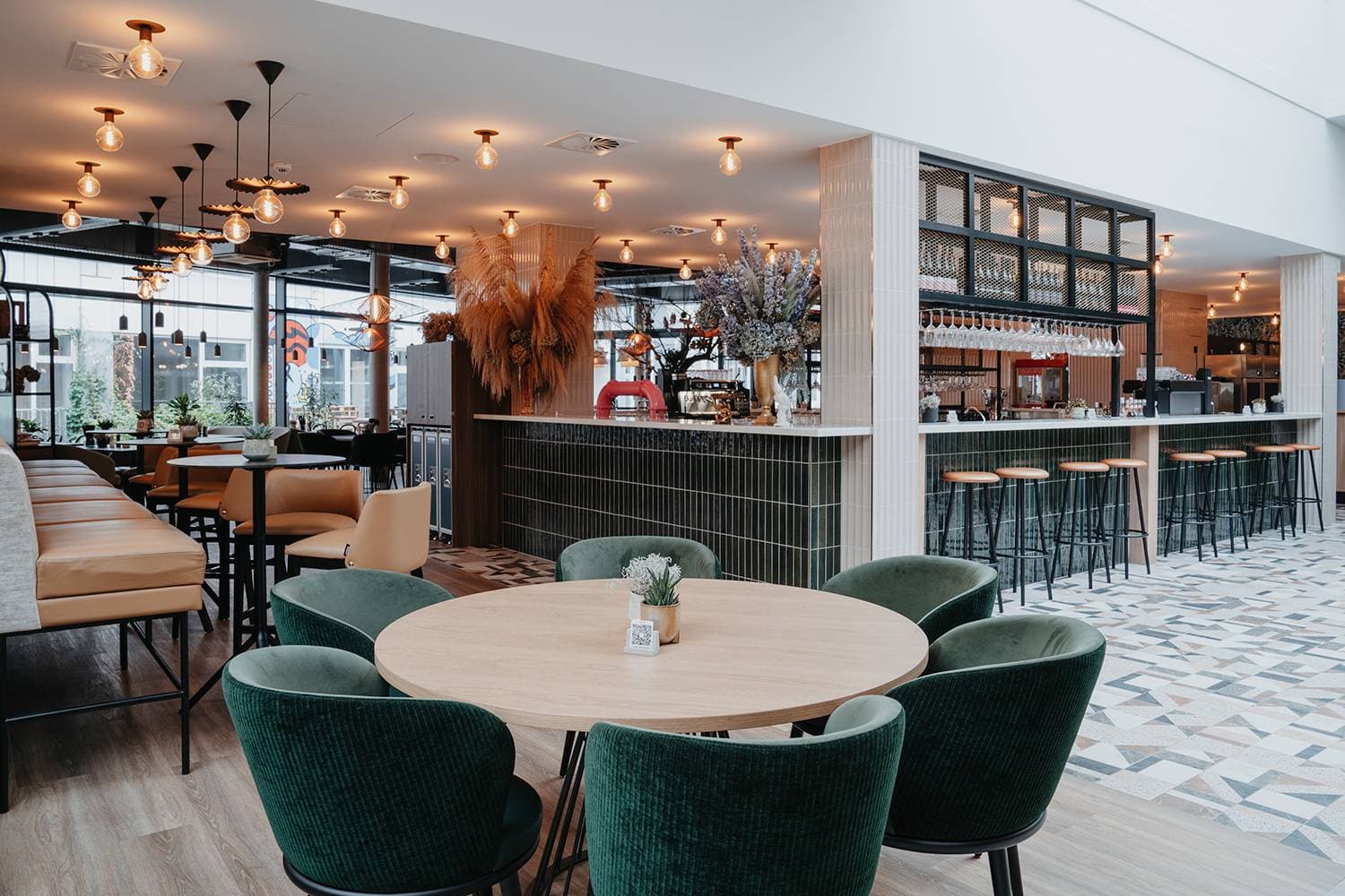 Lütze Bar