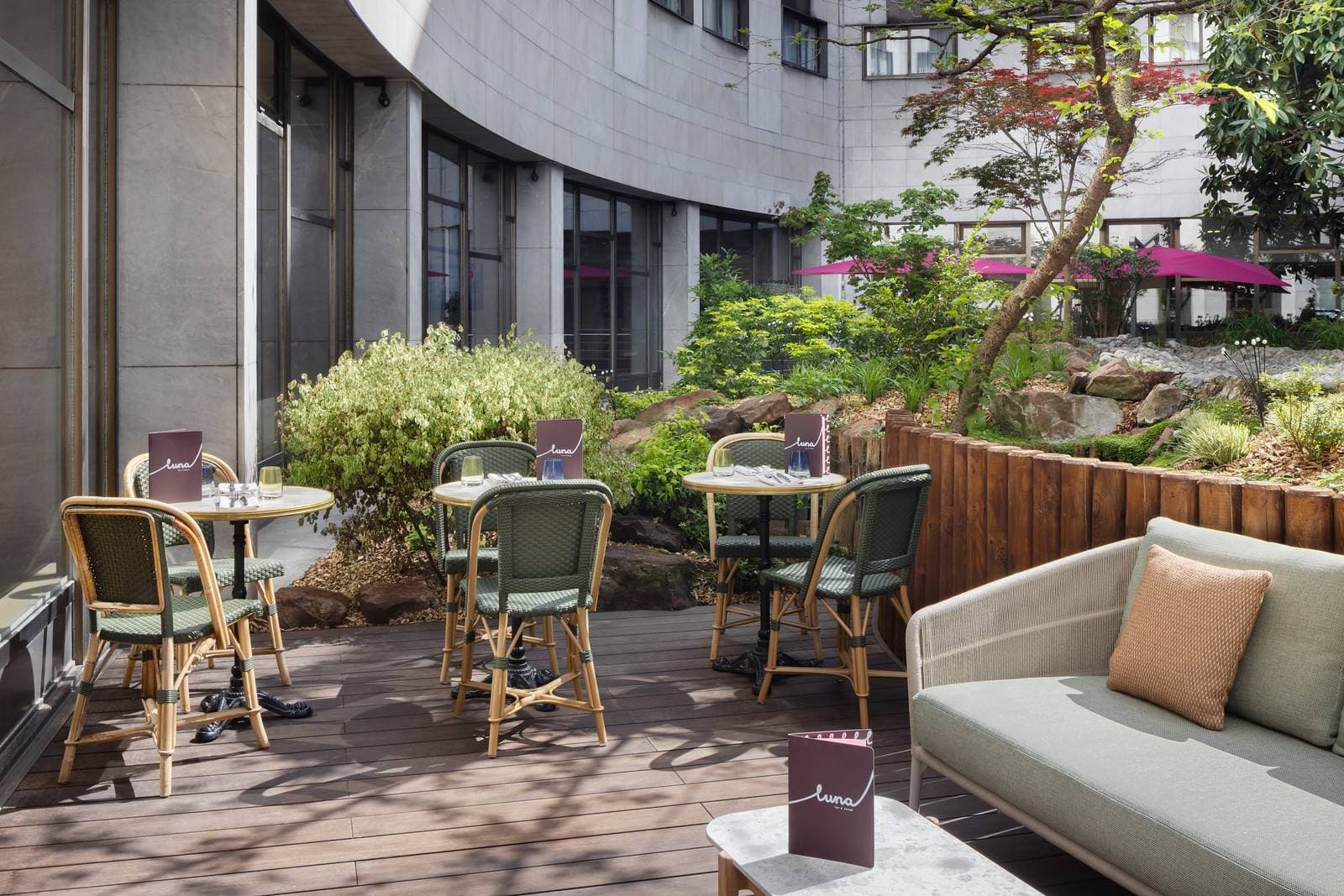 Luna Patio terrace