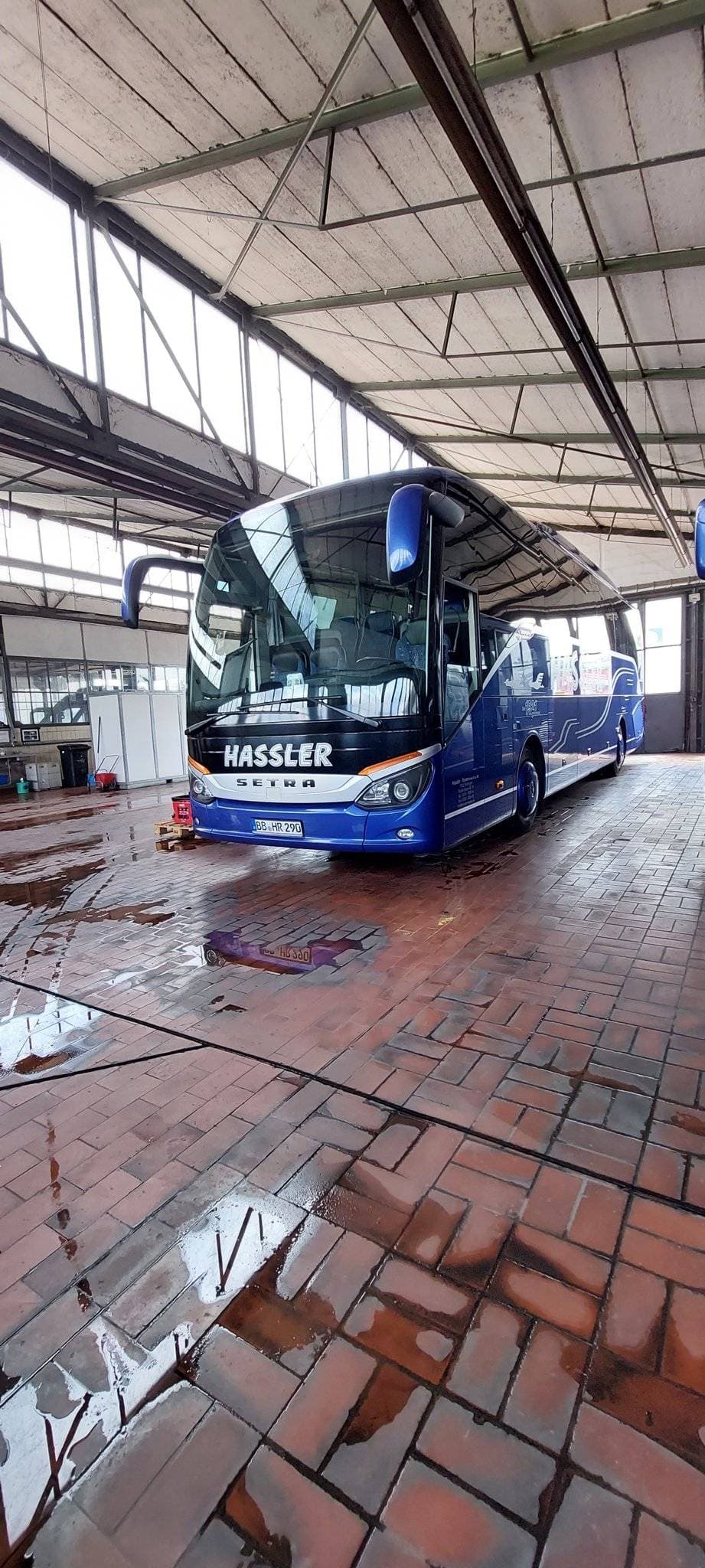 Hassler Reisen GmbH & Co. KG 1