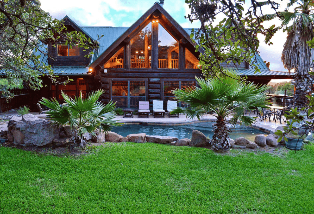Log Country Cove 1