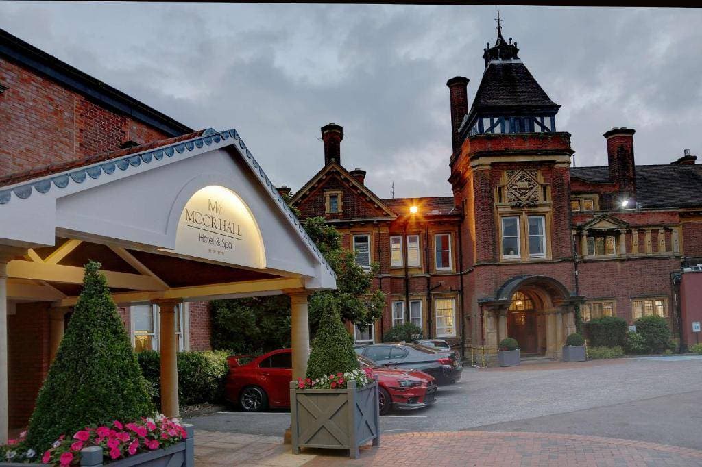 Hotel Exterior Front