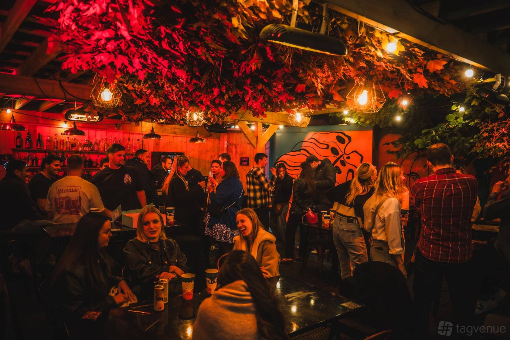 Between The Bridges - Full Venue