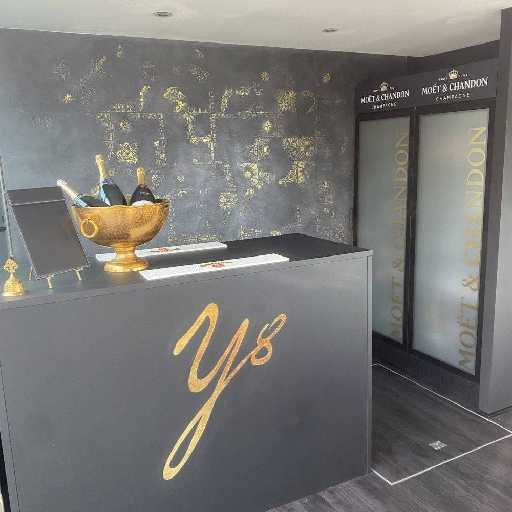 Gold Y8 5