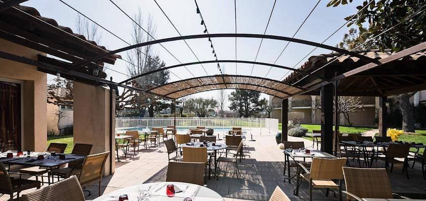 Golden Tulip Avignon Le Paradou 5