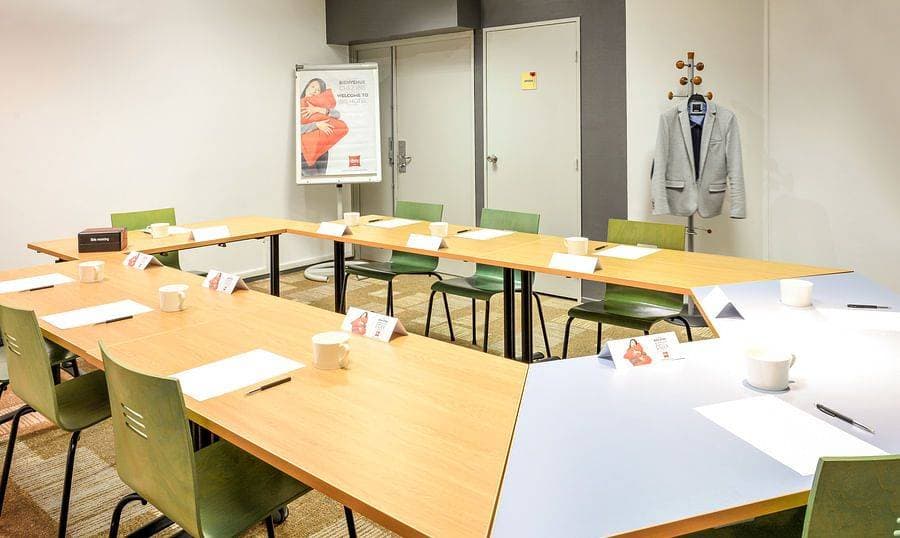 B&B Hôtel Lyon Eurexpo Bron 3