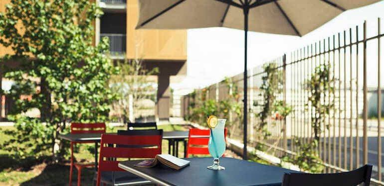 Ibis Lyon Carré de Soie 2