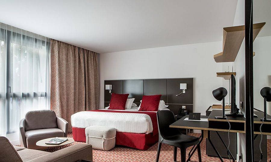 FOREST HILL PARIS MEUDON-VELIZY★★★★ 15