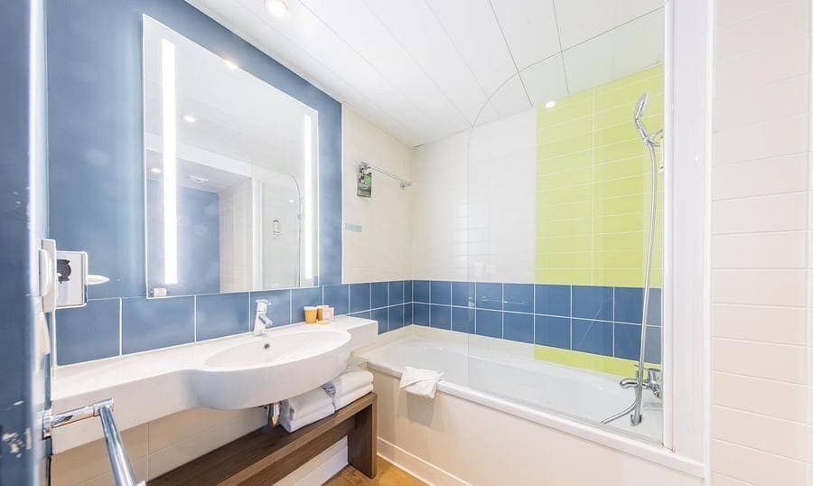 Hôtel Mercure Paris Massy Gare TGV 17