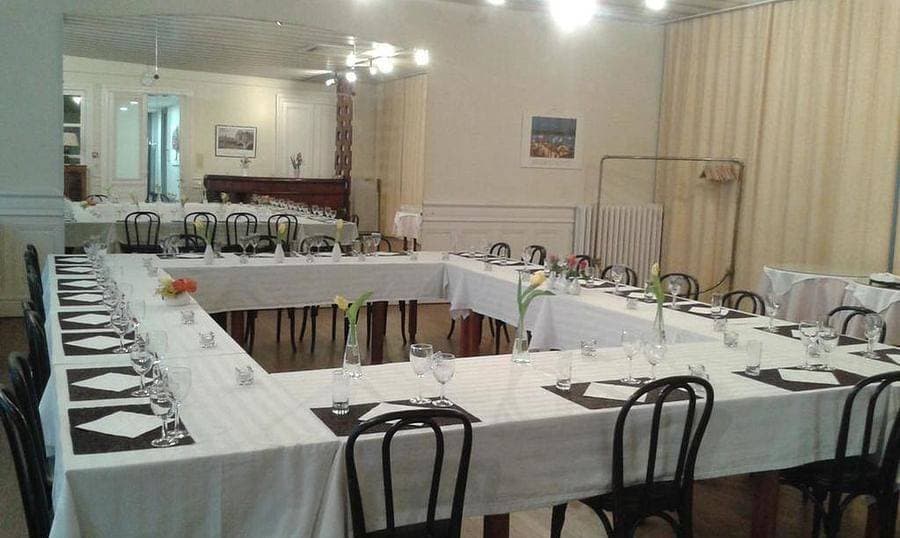 Brit Hotel Roanne 10
