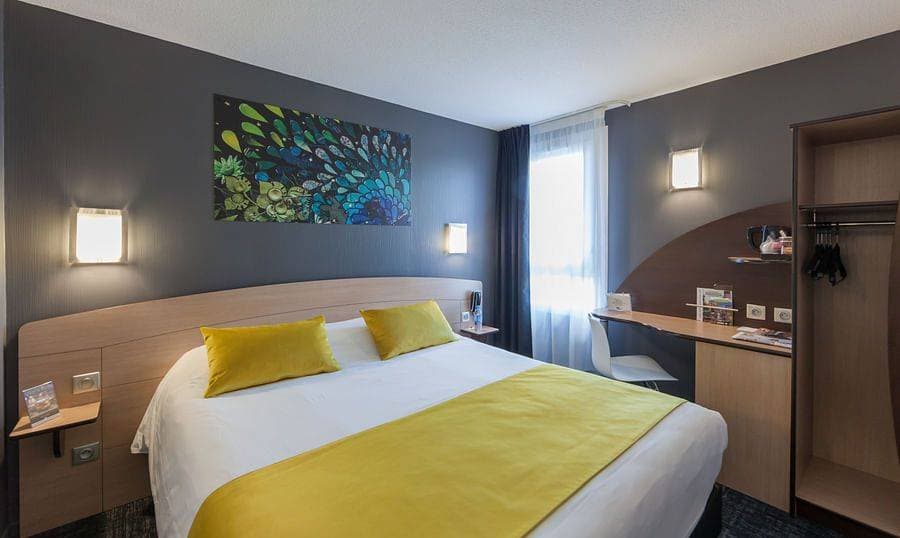 Hôtel Kyriad Niort Espace Mendès France 10
