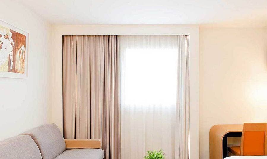 Novotel Nantes Centre Bord De Loire  8