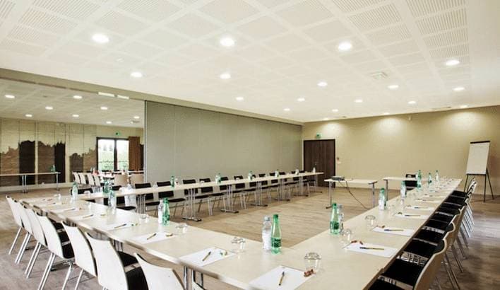 Golden Tulip Avignon Le Paradou 22
