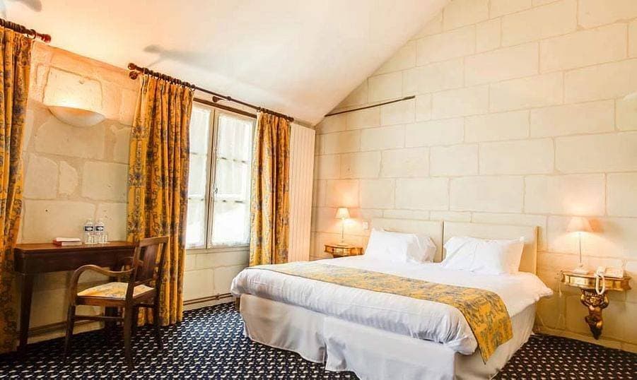 Hôtel Le Grand Monarque 15