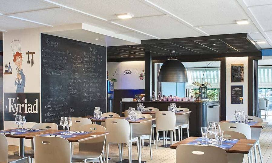 Hôtel Restaurant KYRIAD Tarbes - Bastillac 4