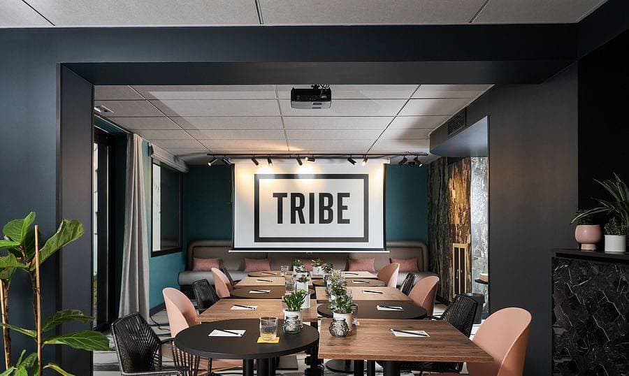 Tribe Paris La Defense Esplanade 1