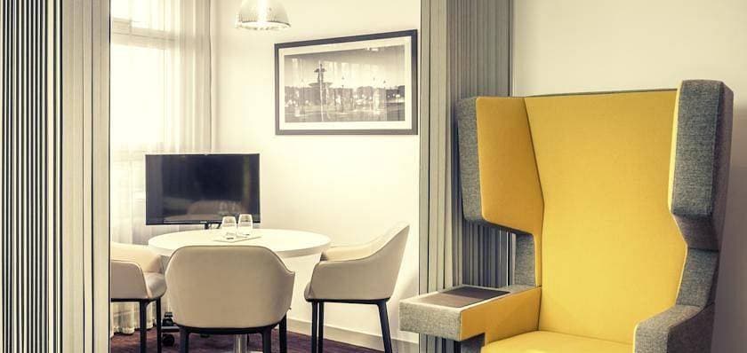 Hôtel Mercure Paris Massy Gare TGV 13
