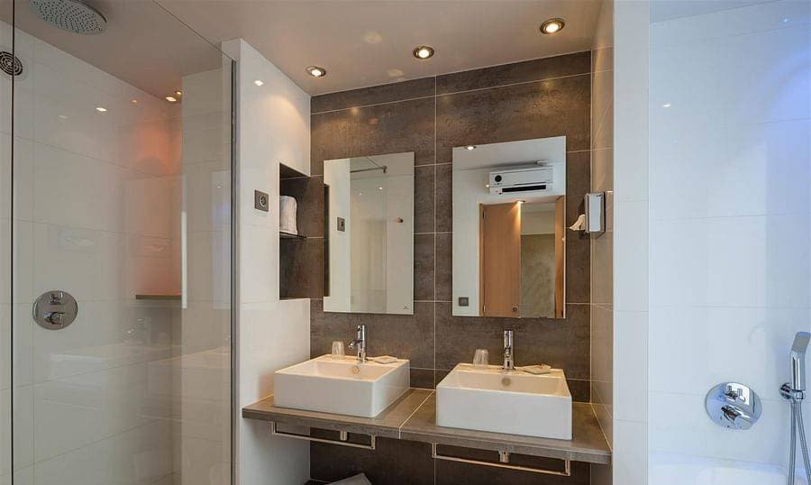 Best Western Plus Le Lavarin 14