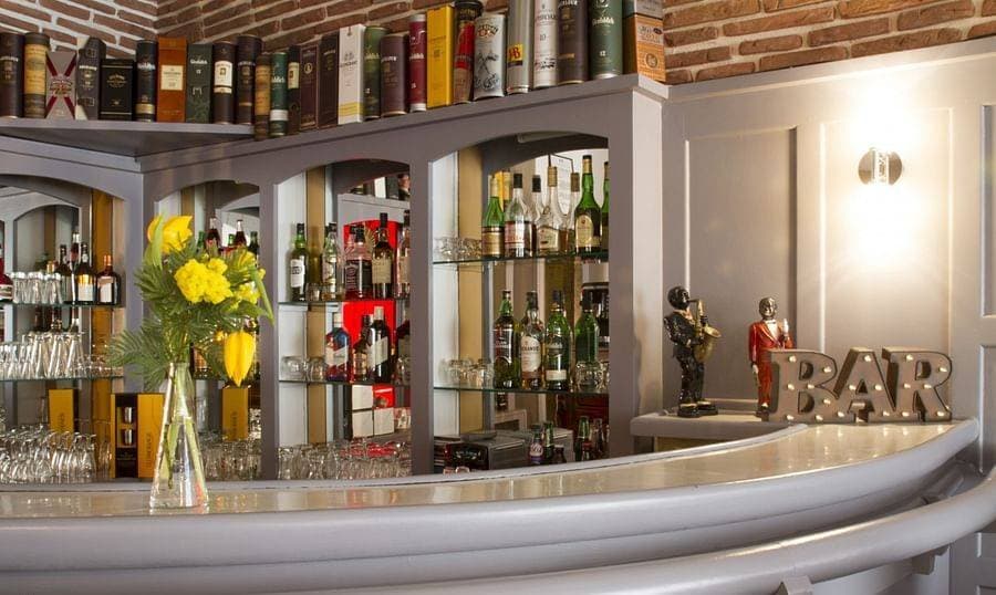 Brit Hotel Roanne 8