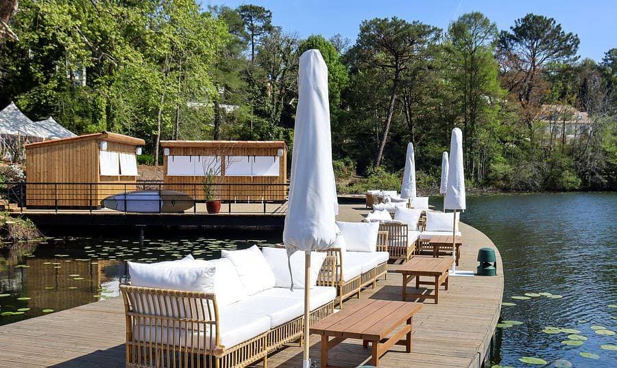 Brindos Lac & Château 4