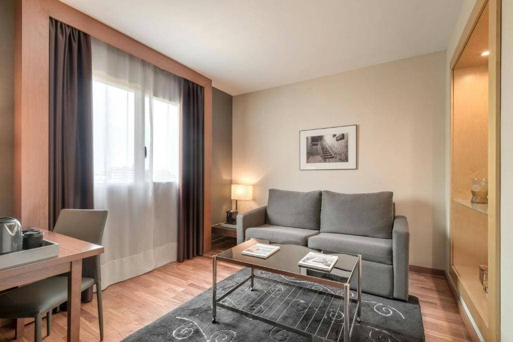 AC Hotel Sevilla Forum 18