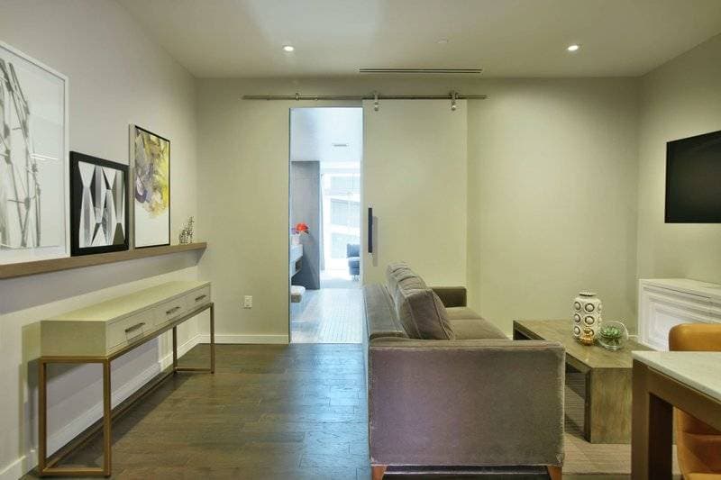 The Statler Dallas, Curio Collection by Hilton 29