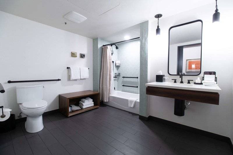 The Alexis Royal Sonesta Hotel Seattle 28