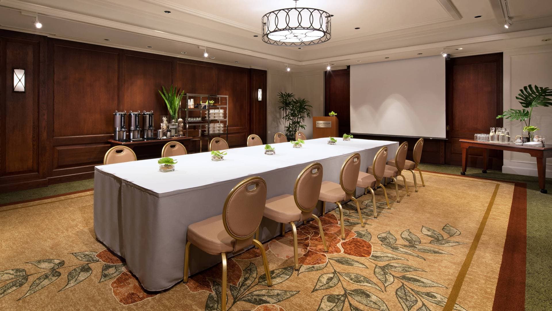 Moana Surfrider, A Westin Resort & Spa, Waikiki Beach 15