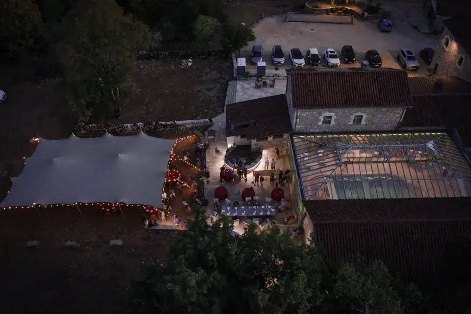 Le Domaine de Sourbil - le Mas des Sylves + 3 petits gîtes 28