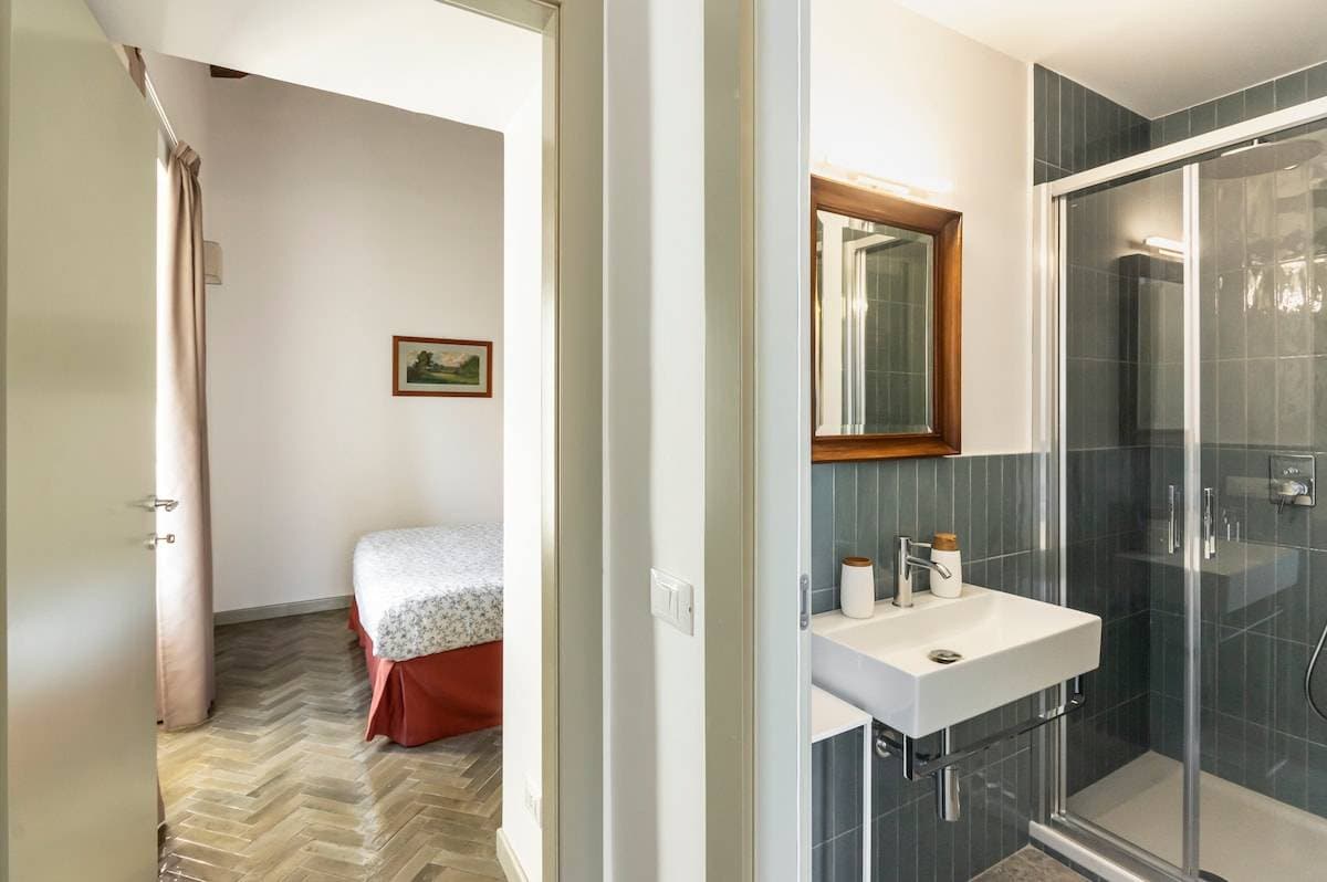 Borgo Mattei 33