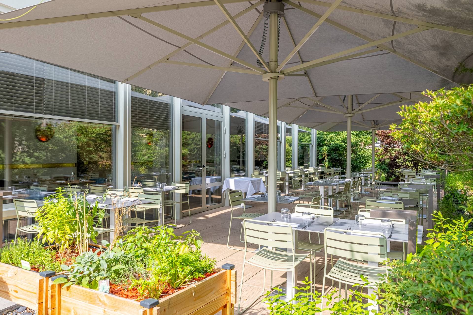 Le Riviera, Hôtel, Restaurant & Spa****  15
