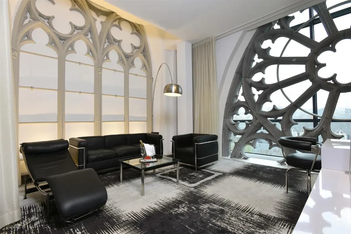 Martin's Dream Hotel 17