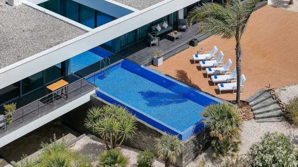 Villa Sernadinha 77