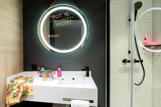 Moxy The Hague 12