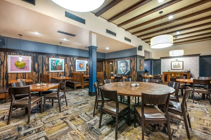 Best Western Premier Mariemont Inn 37