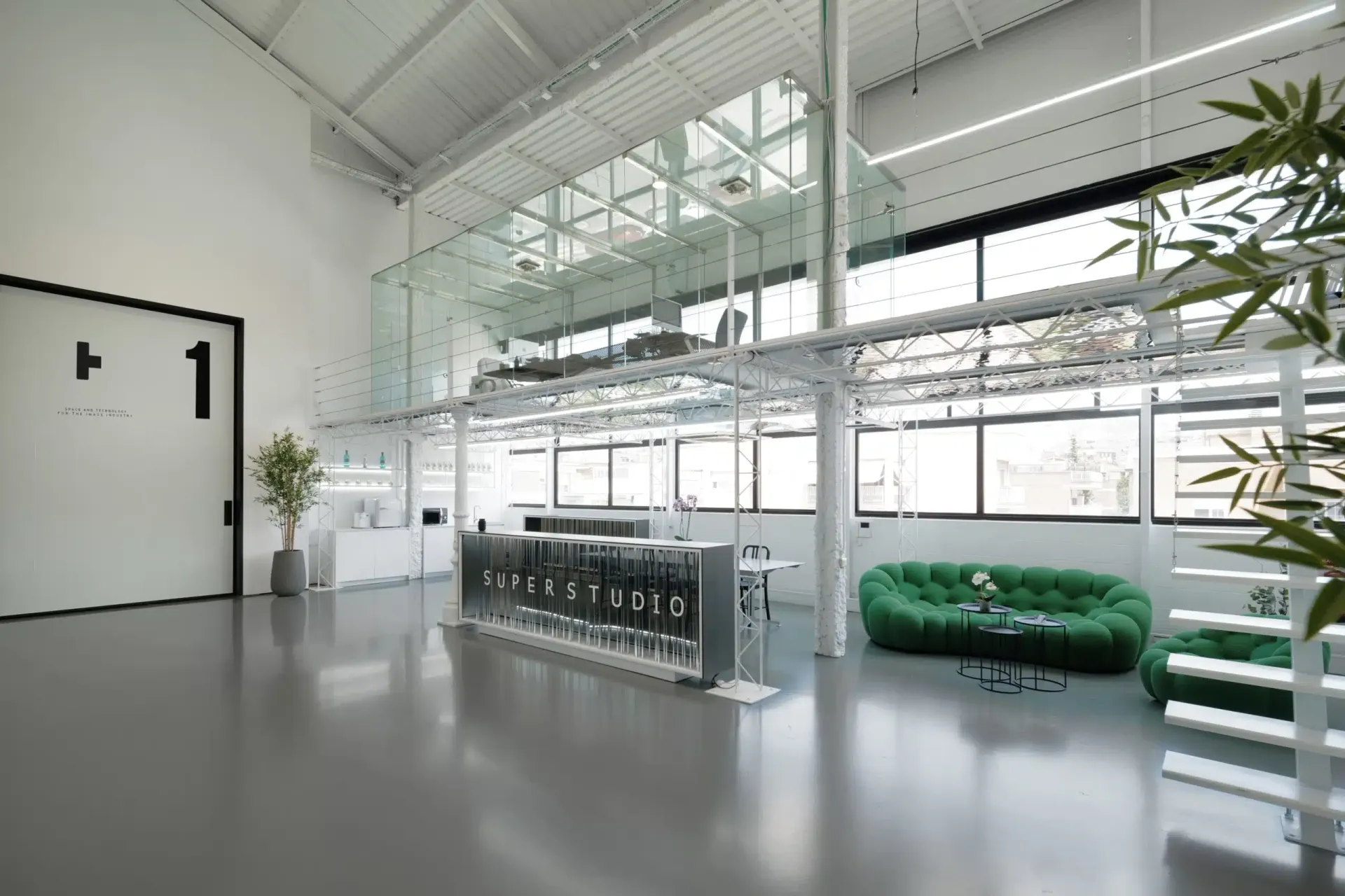 Superstudio Stage 2 7