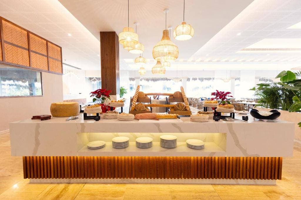 Family Selection at Grand Palladium Kantenah Resort & Spa 7