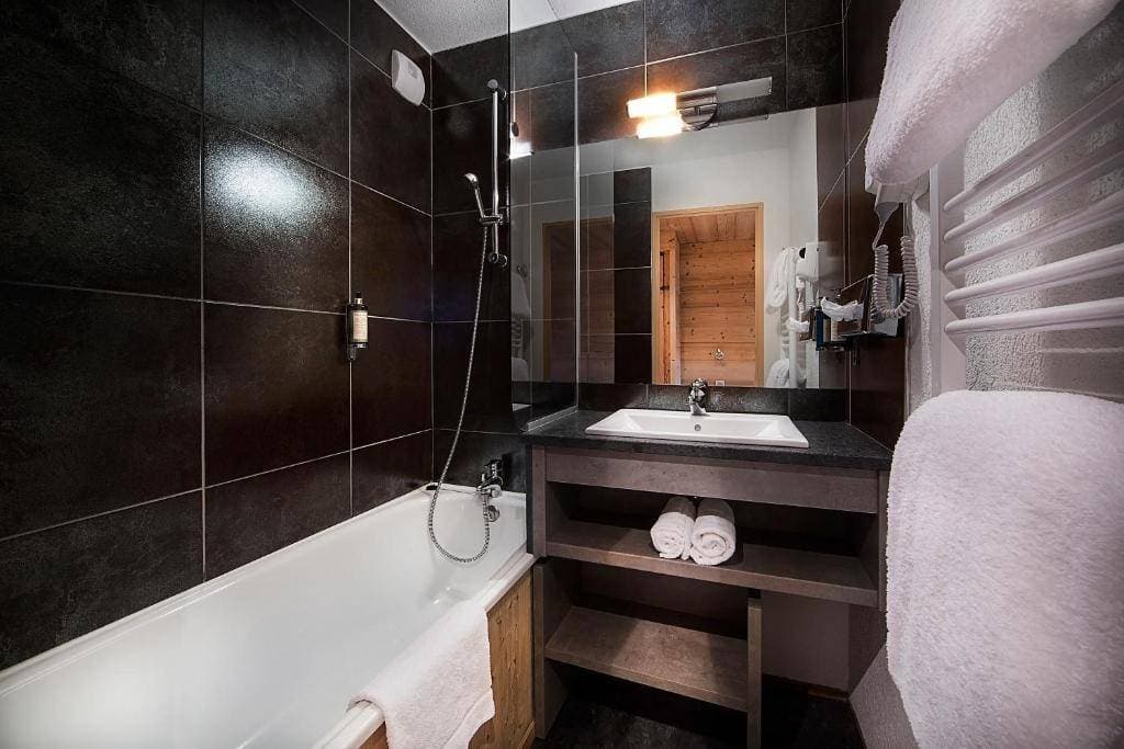L'Hôtel Alpen Roc 12