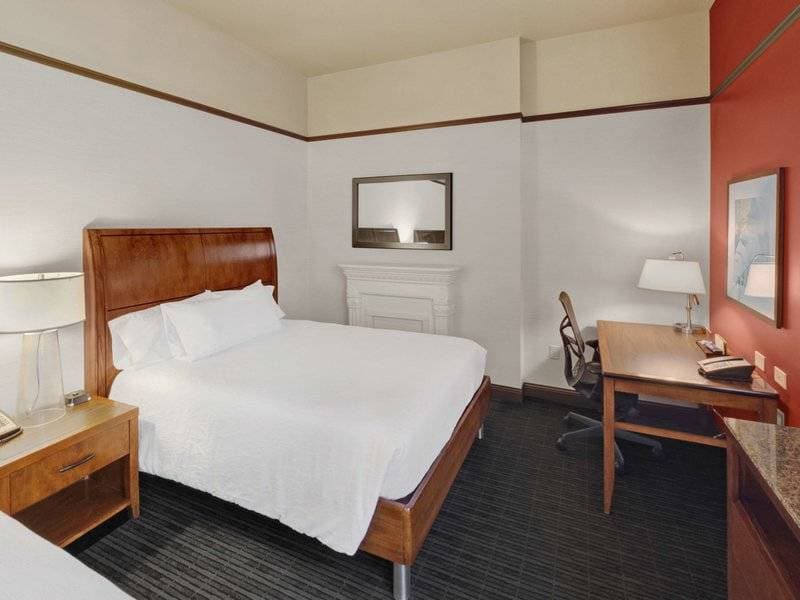 Hilton Garden Inn Milwaukee Downtown 43