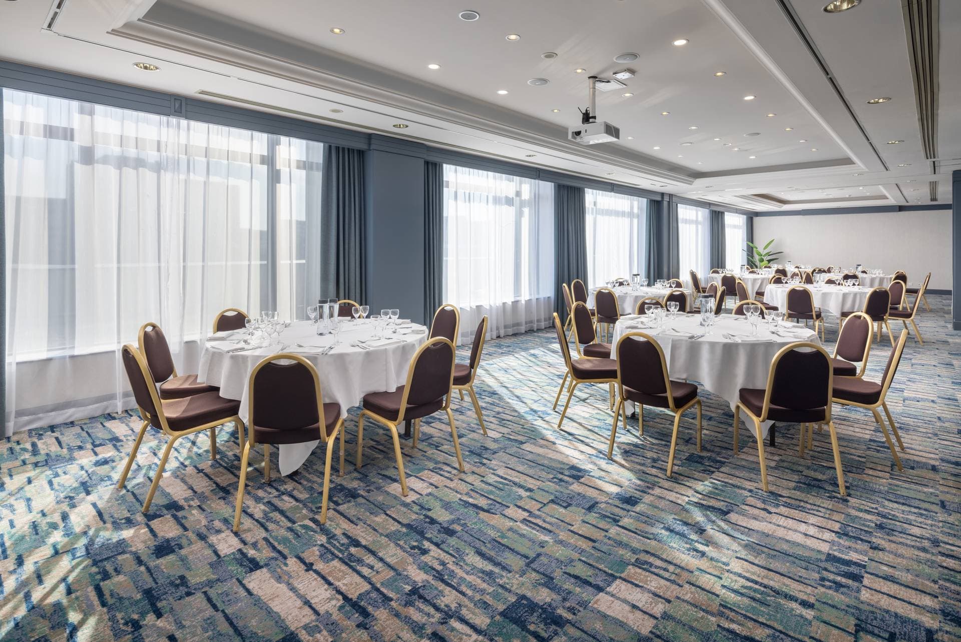 Hilton Paris Charles de Gaulle Airport 8