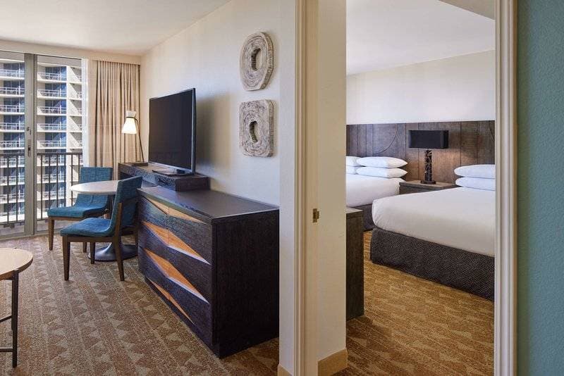 Embassy Suites Waikiki Beach Walk 57