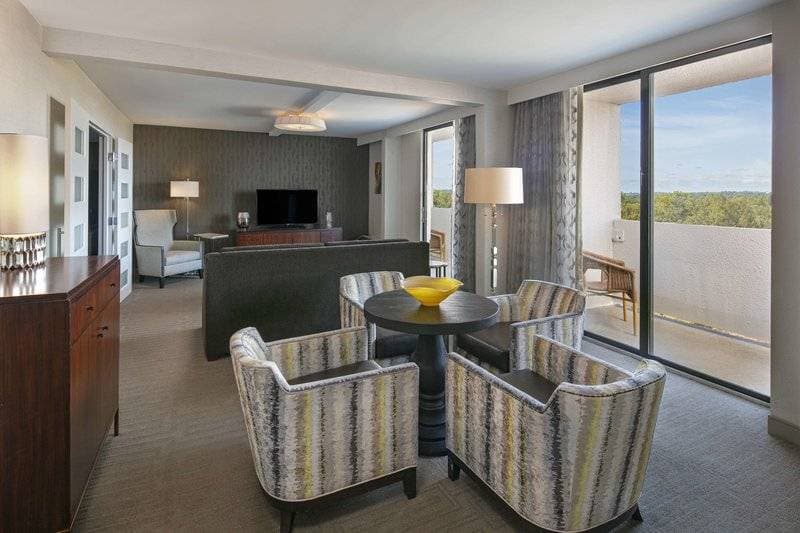 Sonesta Charlotte Lower South End 19