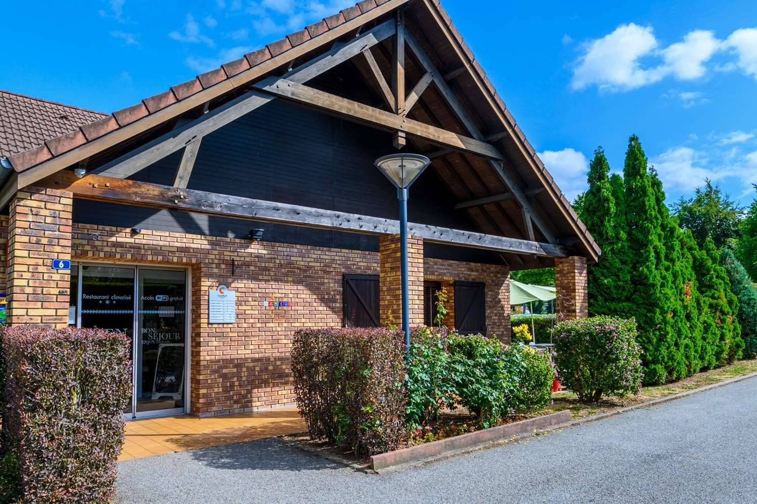 Comfort Hotel Evreux 4